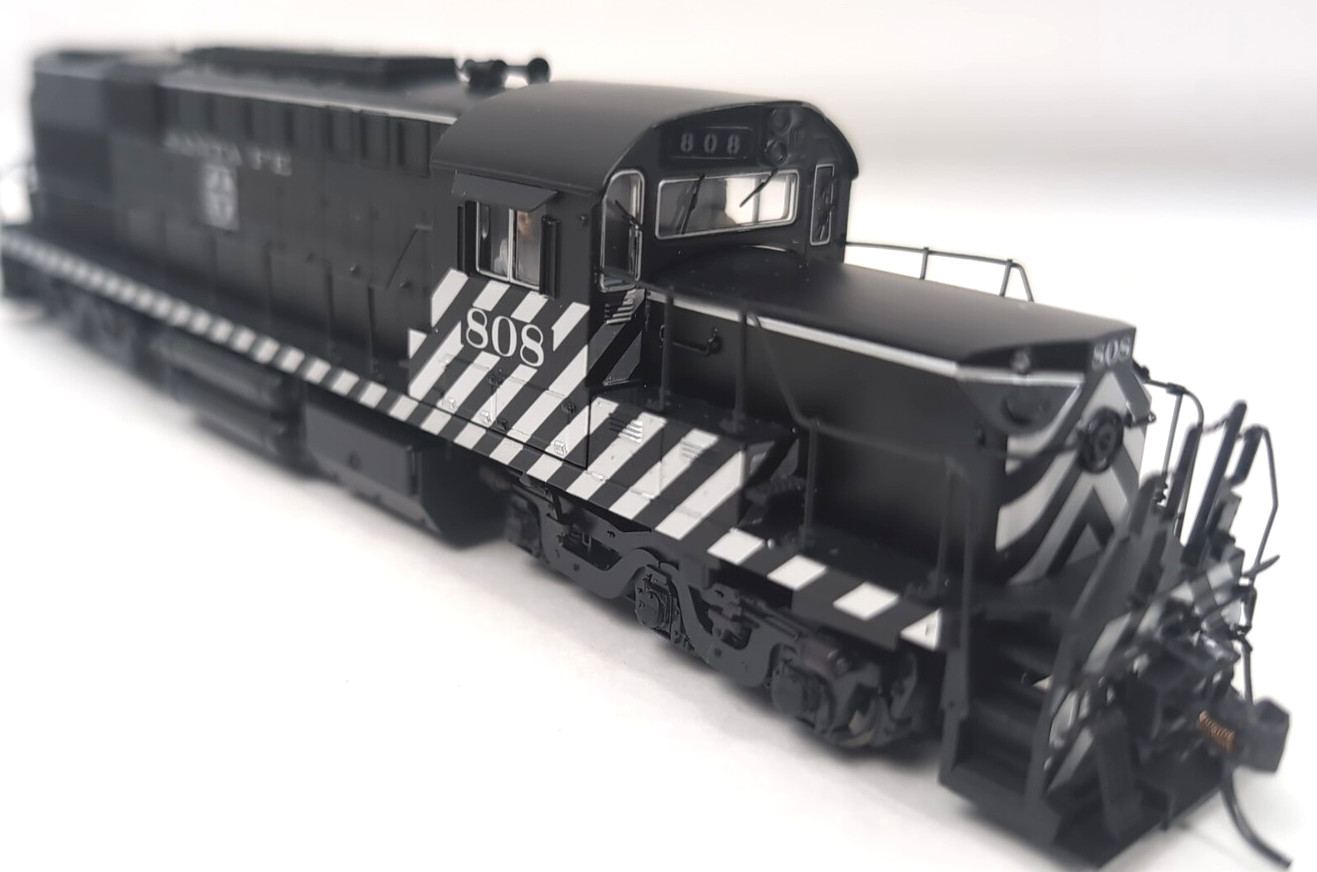 BROADWAY LIMITED Blue Line – ALCo RSD-15 “SANTA FE” LH Zebra Stripe- HO