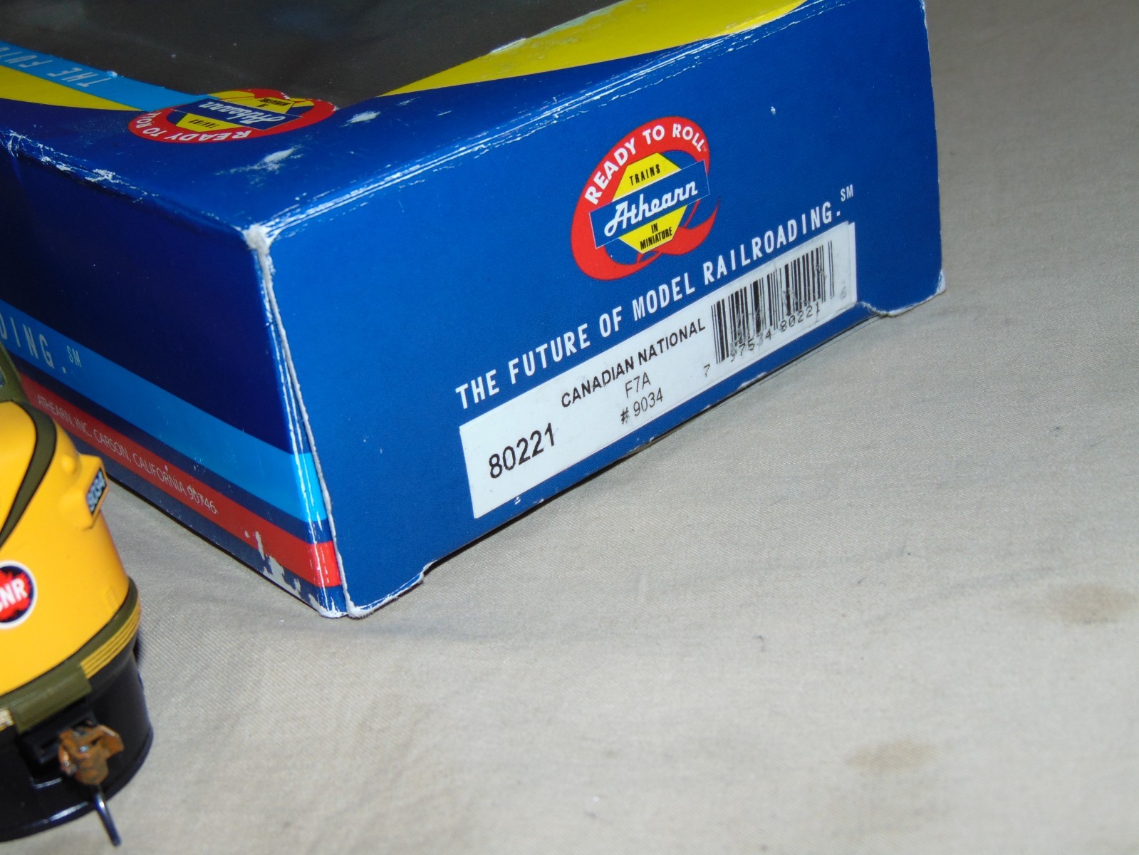 ATHEARN HO 80221 CANADIAN NATIONAL F7A DIESEL + BOX