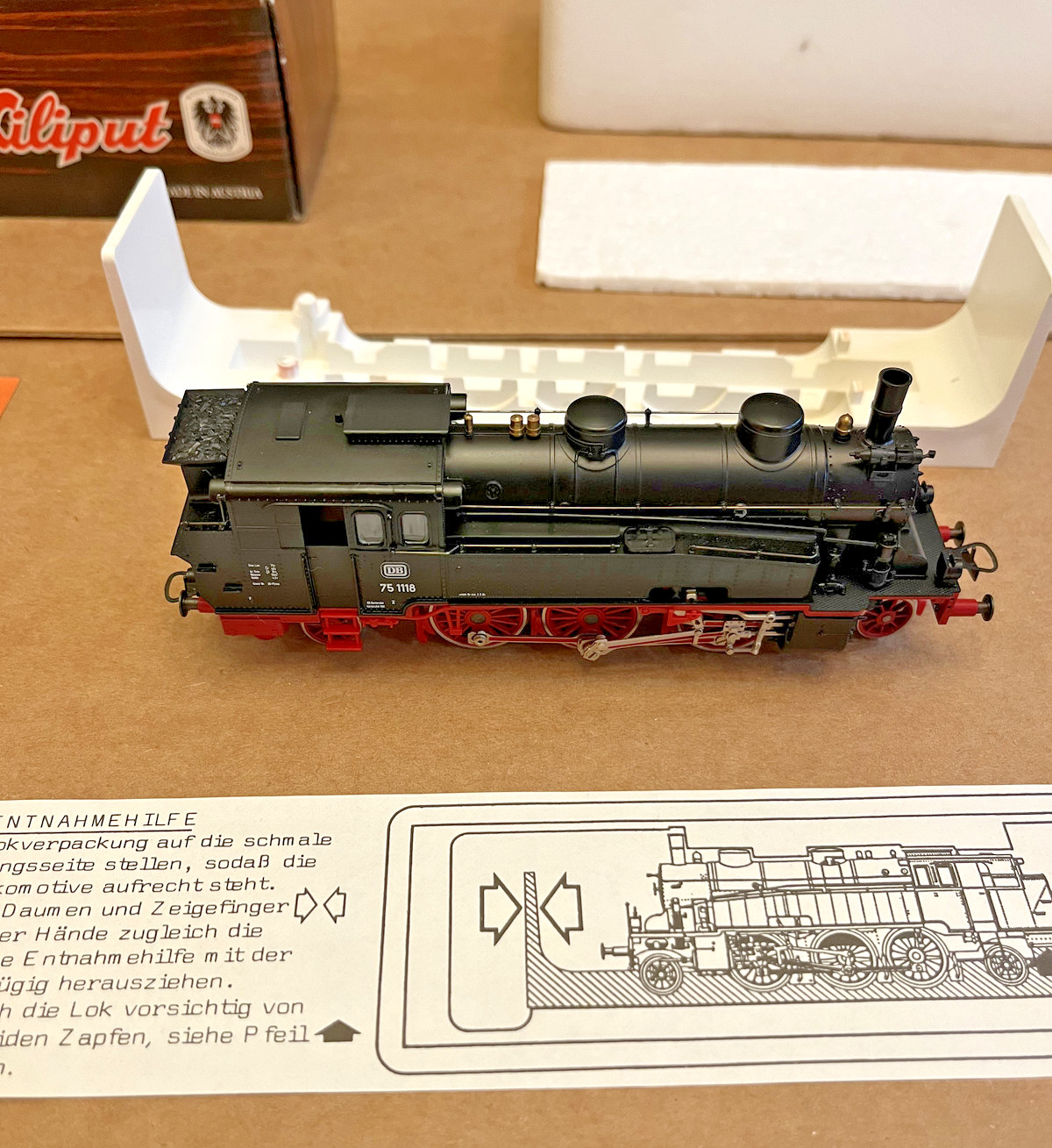 Liliput HO Train 7504 Deutsche Bundesbahn 2-6-2T Steam Tank Locomotive #1118