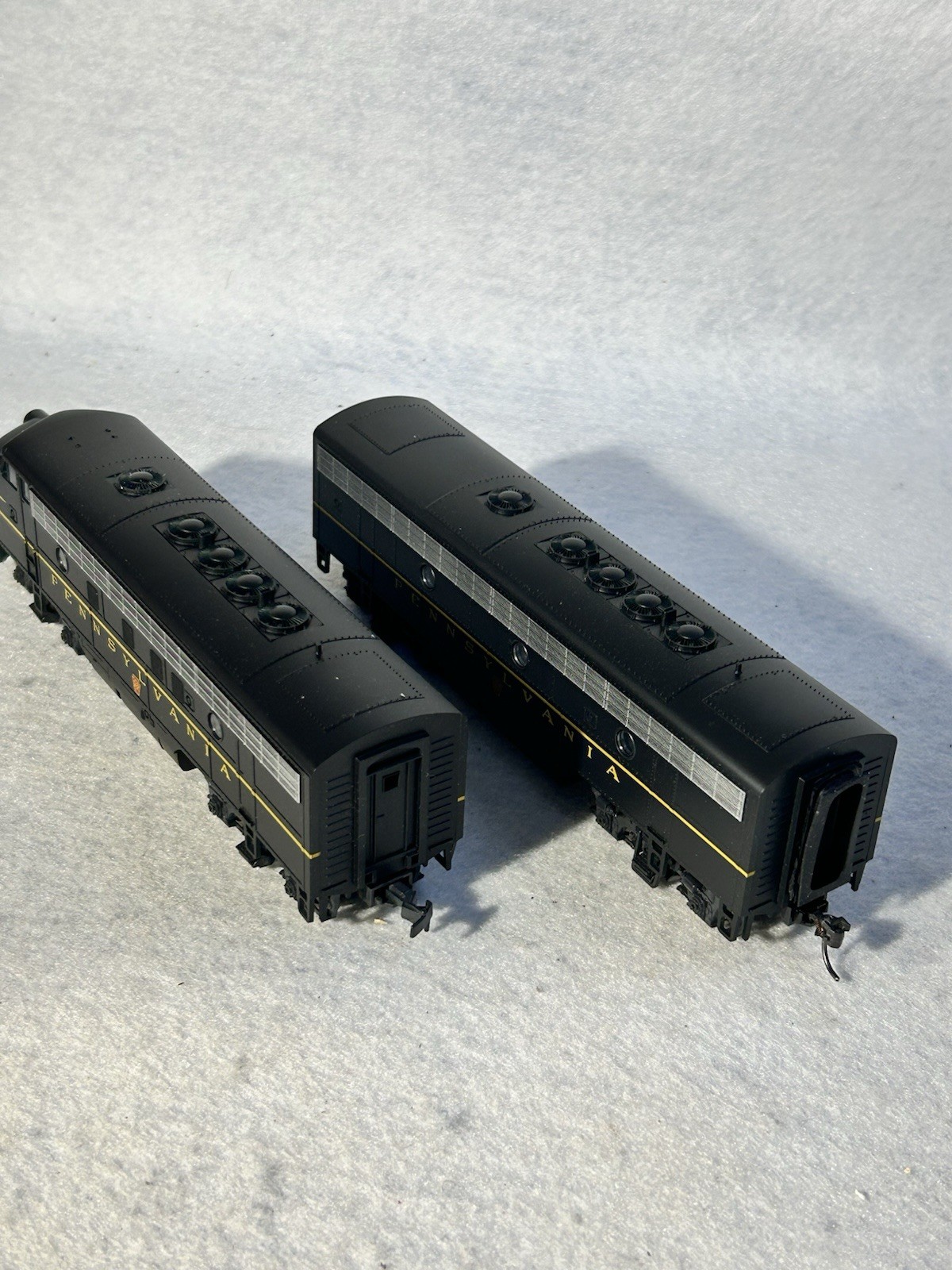 Stout Stewart/KATO F-7-A/B Phase I Late PENNSY Locos Both Powered