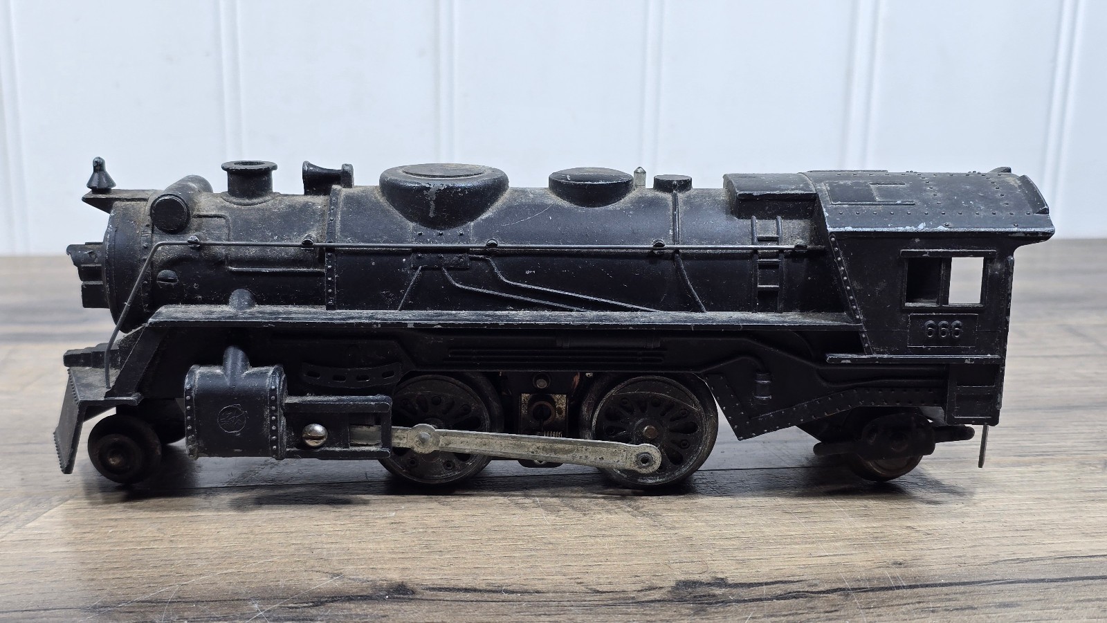 MARX 2-4-2 Cylinder Smoke Loco Double-Reduction 666