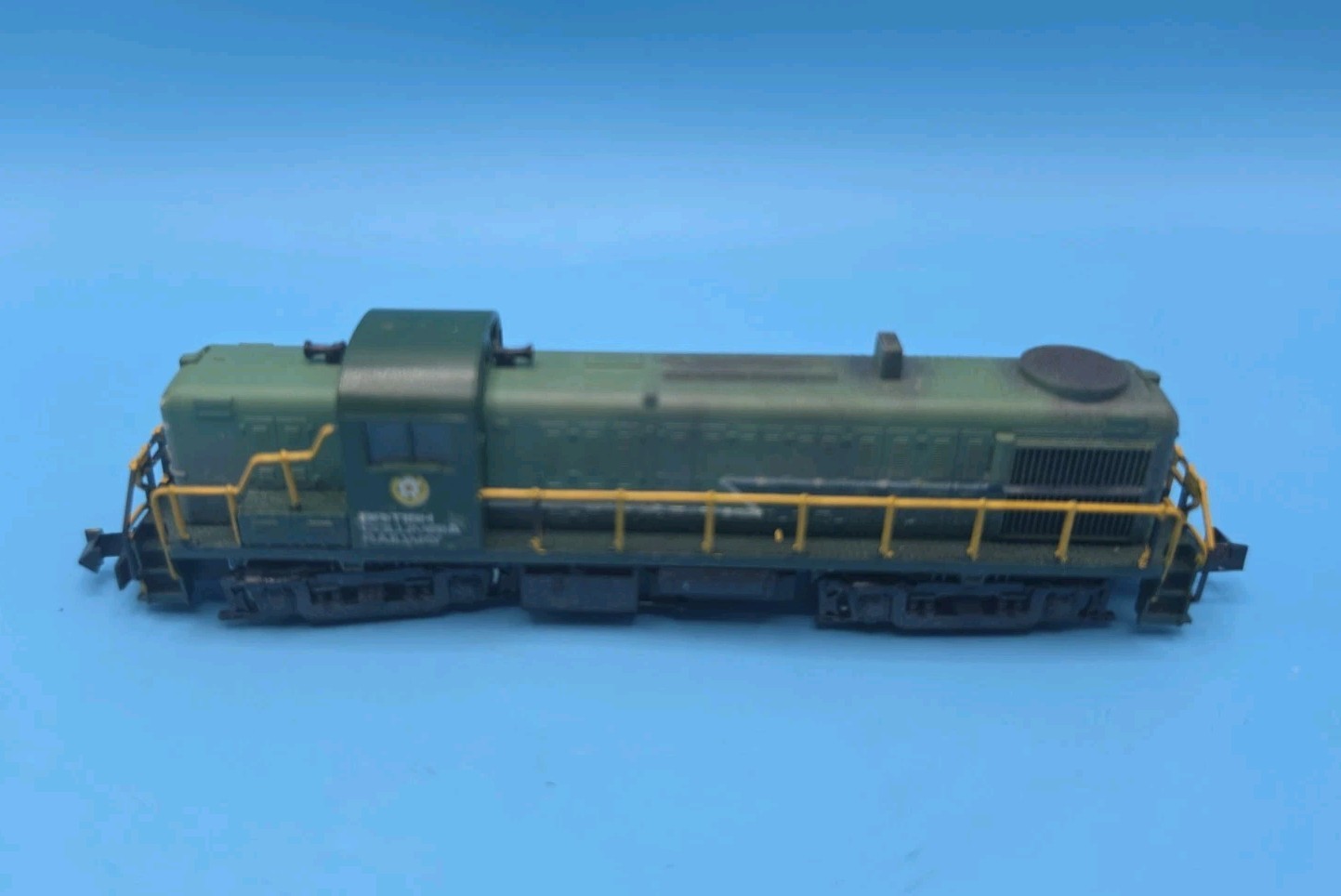N Scale Atlas RS-3 British Columbia BC Rail 570 Switcher Locomotive Engine