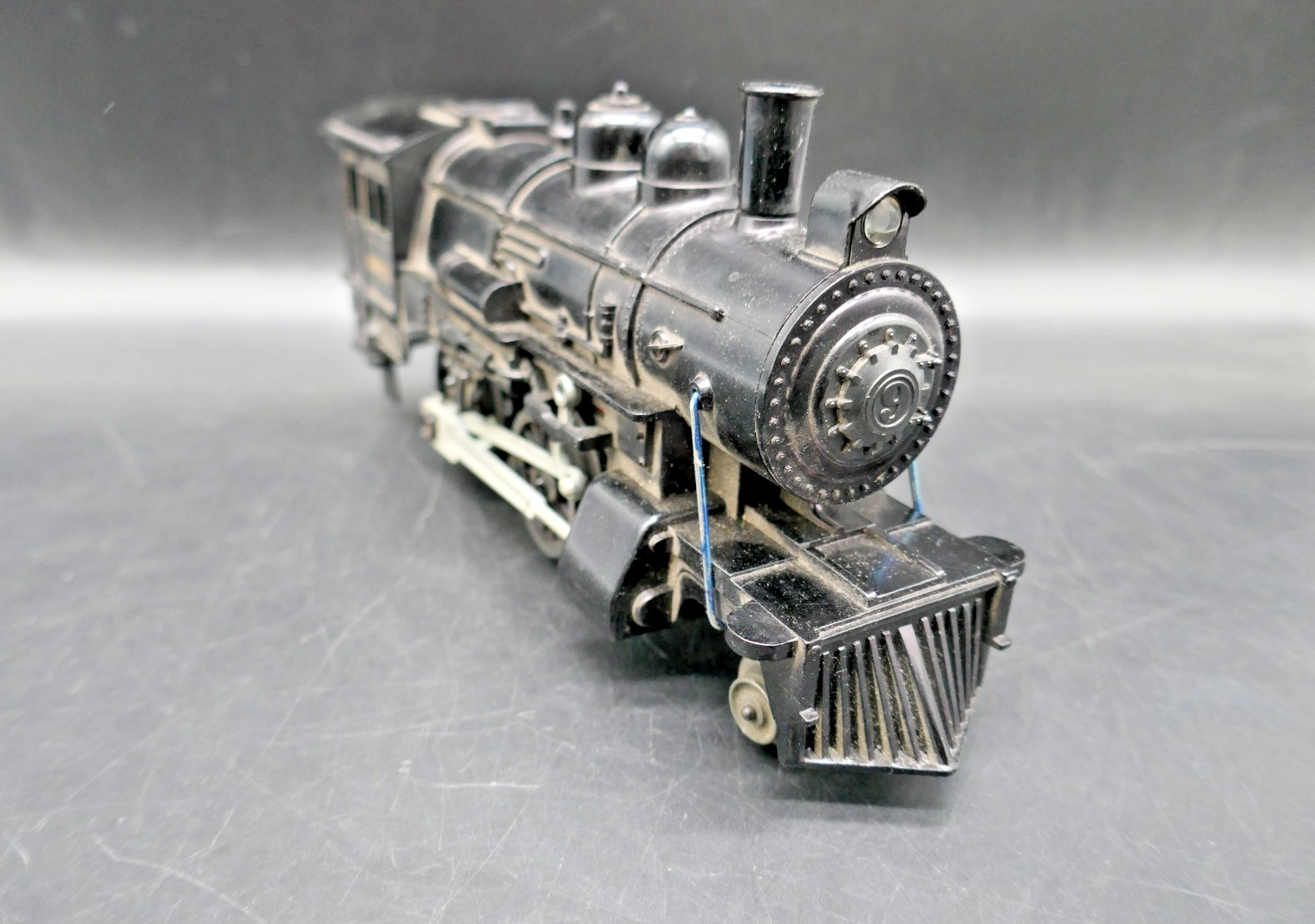 O Lionel #8500 2-4-0 Steam Locomotive – Tested & Running