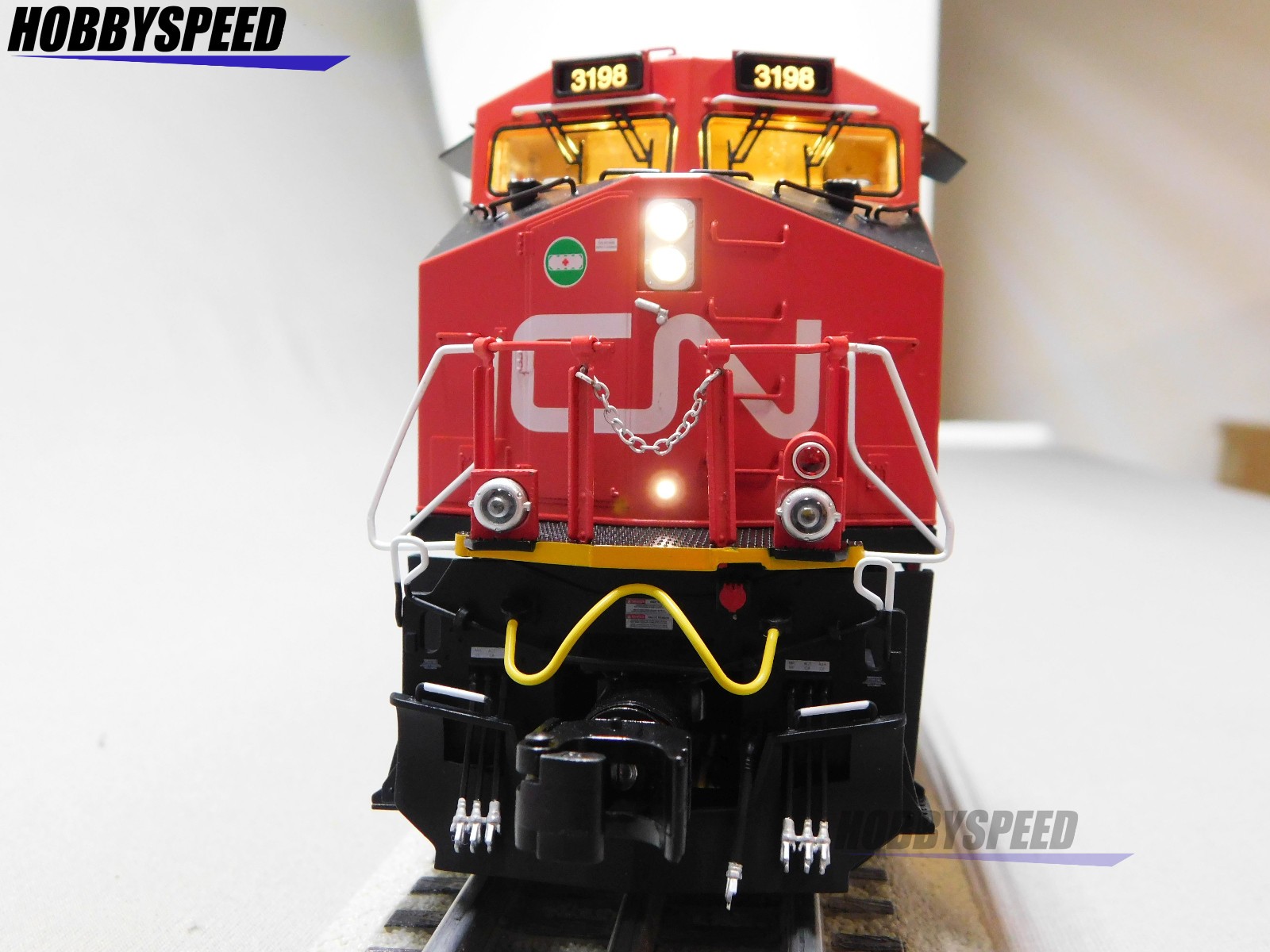 LIONEL BTO CANADIAN NATIONAL SUPERBASS ET44AC DIESEL ENGINE O GAUGE 2533469 NEW