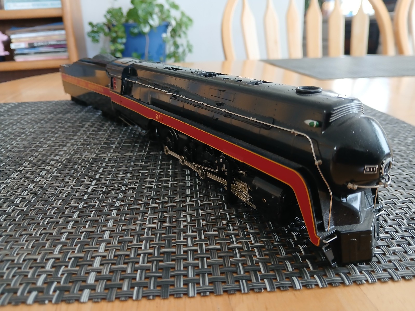 Vintage HO scale Bachmann Class J 4-8-4 #611 Steam Locomotive