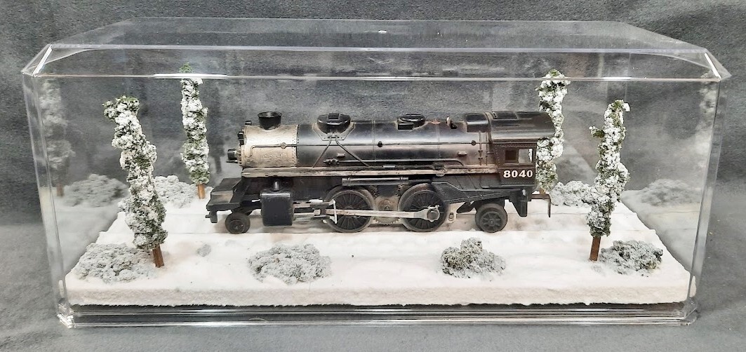 O SCALE – 16″ SINGLE TRACK – “WINTER SCENE” DISPLAY CASE- FOR ANY O SCALE TRAINS