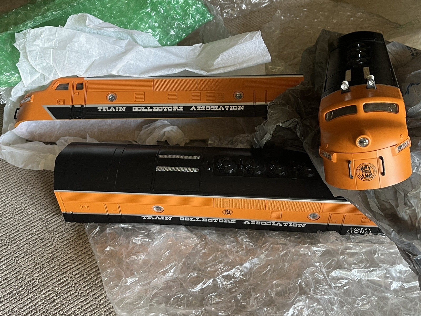 Lionel TCA 40th Anniversary F-3 ABA Diesel Locomotive Plastic Shells BRAND NEW