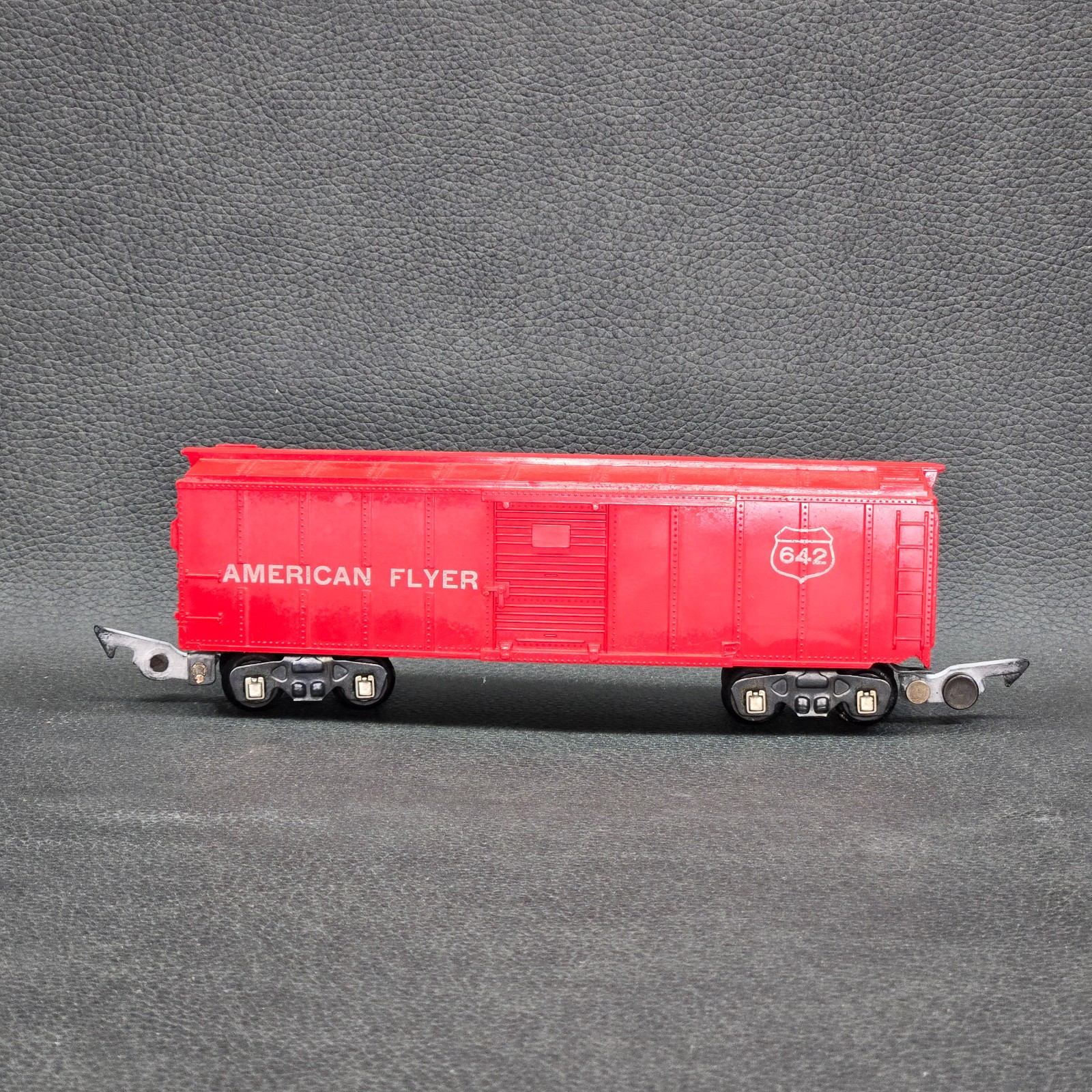 American Flyer The Royal Blue No. 350 Locomotive w/ Tender, 4 Cars