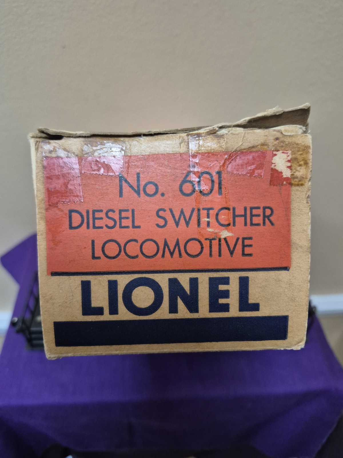 Vtg. Lionel Electric Trains No. 601 Diesel Switcher Locomotive – Untested
