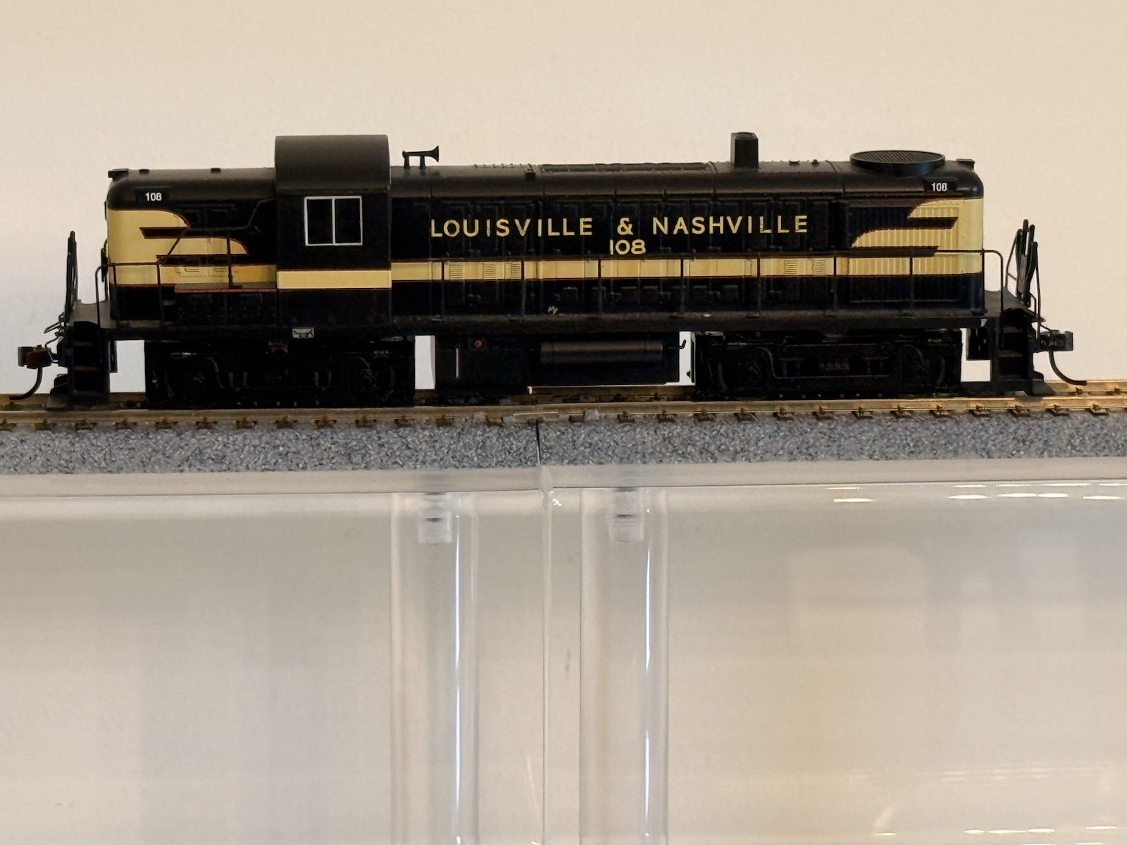 Bachmann HO Louisville & Nashville RS3 DCC SOUND #108