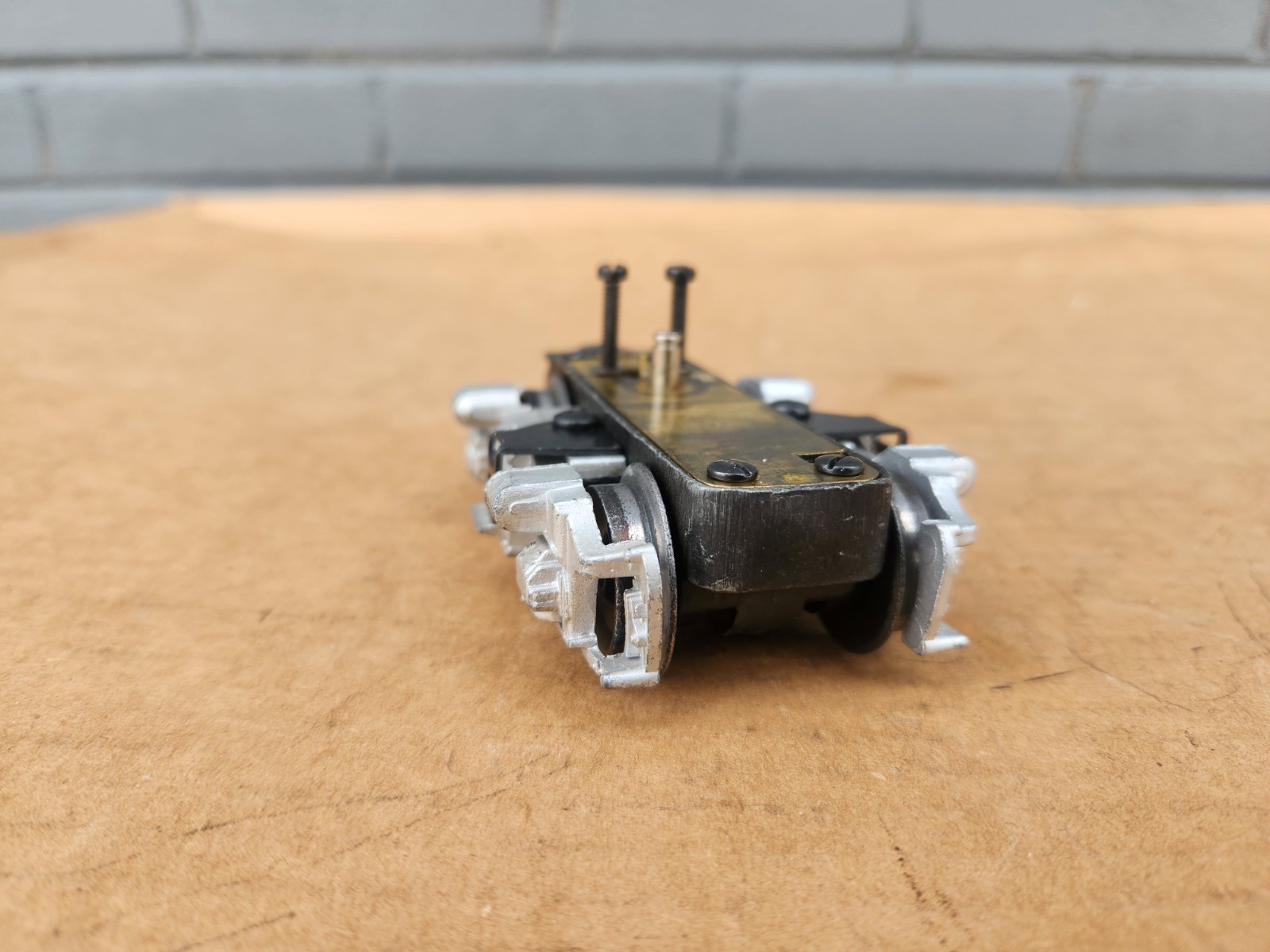 PostwarLionel 2343 2353 F3 Geared Rear A Unit Truck Magnetraction Serviced Clean