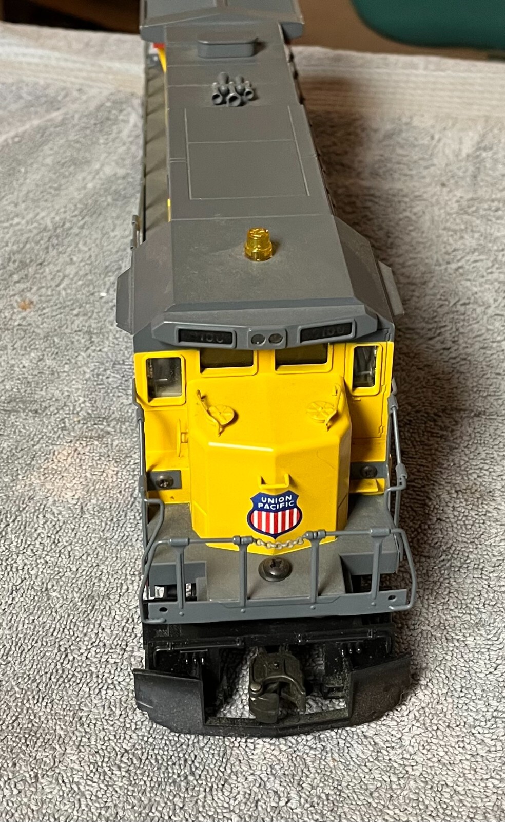 Lionel 6-18205 O Gauge Union Pacific Dash-8 40C Diesel Locomotive C7/box