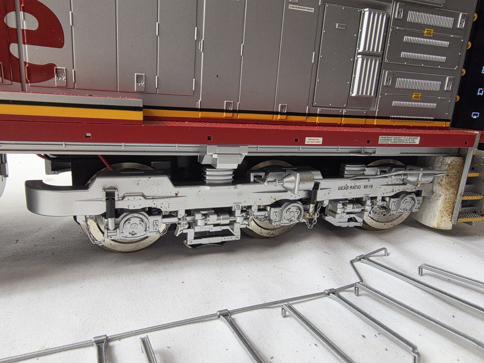 USA G scale trains SD70 Mac Santa Fe R22600 Warbonnet #8805 First Run Read Desc