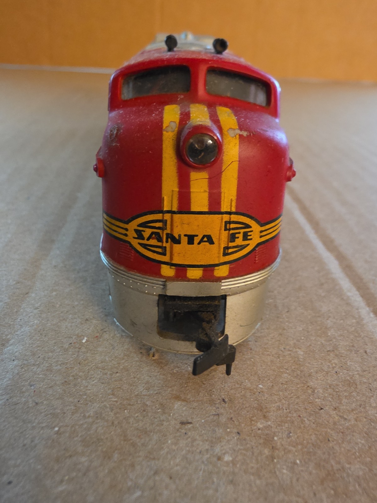 Bachman Locomotive Santa Fe Red War Bonnet