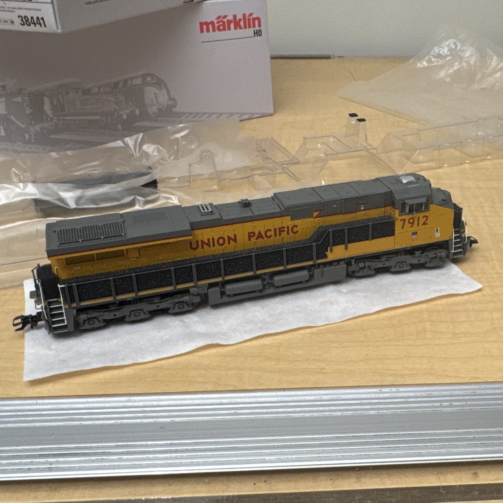 Märklin Marklin HO Union Pacific GE ES44AC Diesel Loco 7912 Digital DCC AC 38441