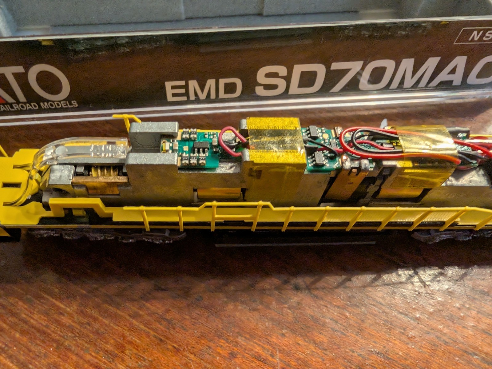 ALASKA RR SD70MAC 4003 Kato N Scale 176-6410-S ESU LokSound DCC Decoder