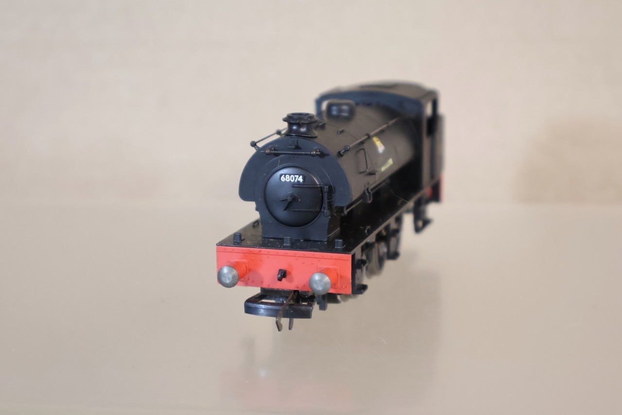 HORNBY BR BLACK 0-6-0 CLASS J94 SADDLE TANK LOCOMOTIVE op