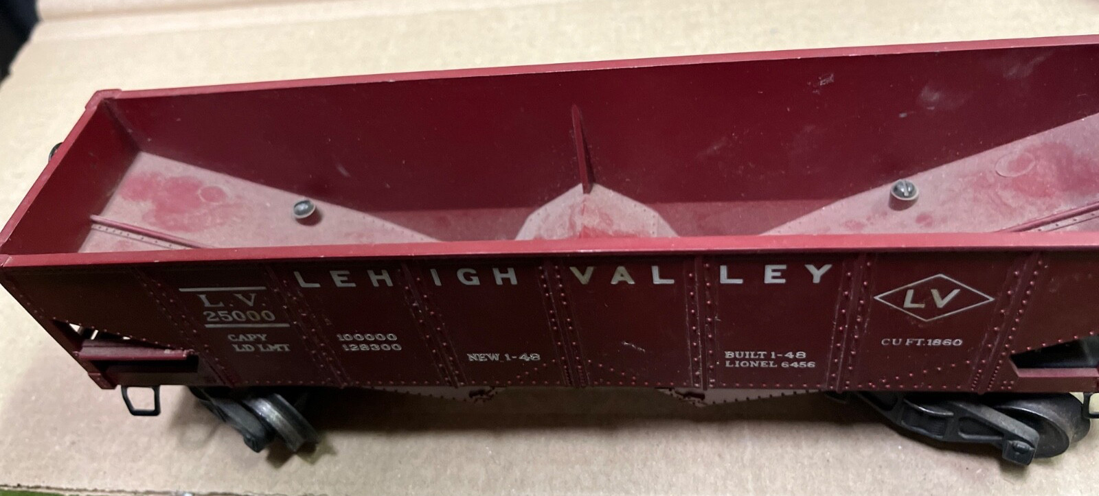 Vintage Lionel Leigh Valley Hooper Car 25000 Tuscan Red