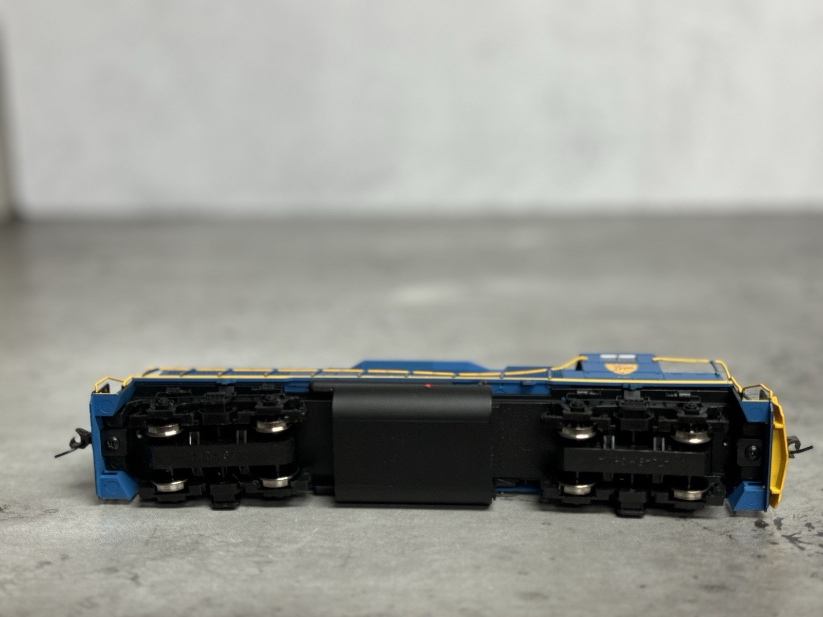 Atlas Trainman HO 10000480 GP39-2 PH1 Locomotive Delaware and Hudson #7401