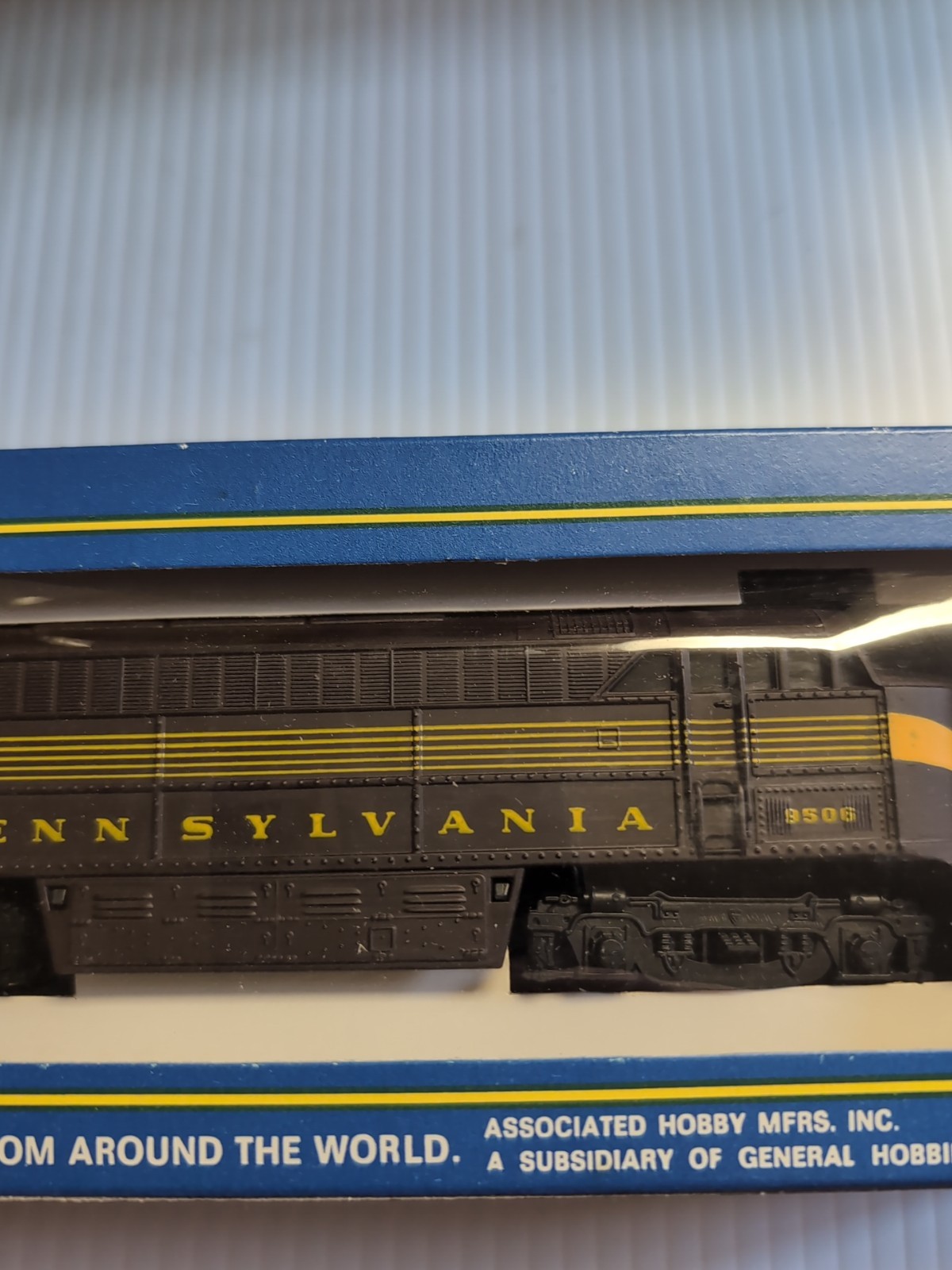 AHM Tempo HO Pennsylvania Fairbanks-Morse Dummy A Unit Diesel Locomotive #5024DD