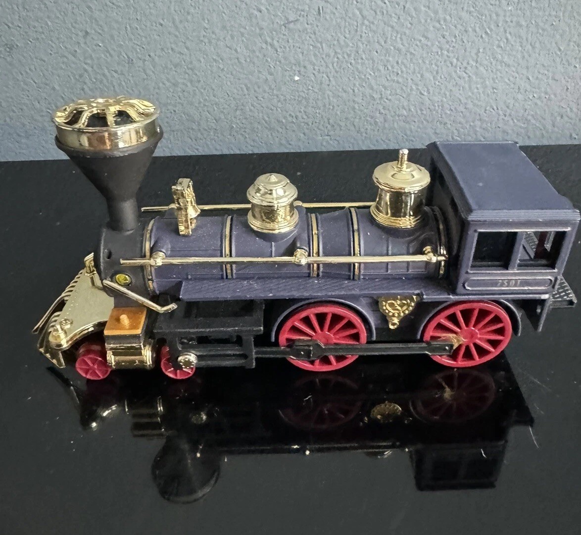 Vintage Model 7501 Steam Train – Royal Gorge Bridge Co. – Rolls Great – READ