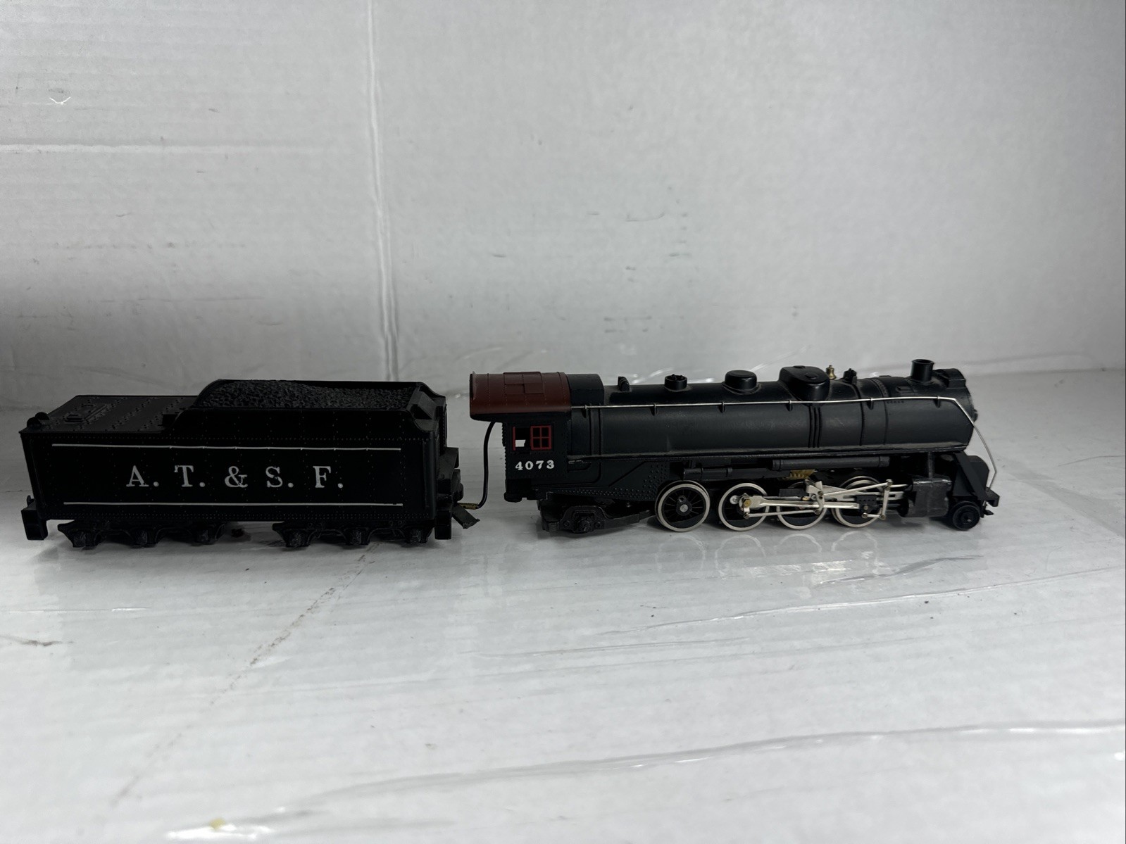 Mantua Ho Scale Metal Mikado 2-8-2 Santa Fe Steam Locomotive Engine