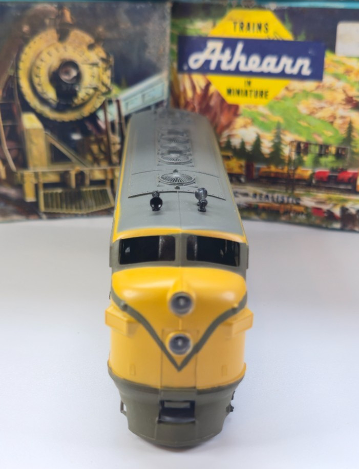 Vntg Athearn HO Canadian National F7A Powered F7B Powered + Dummy B Unit Tested