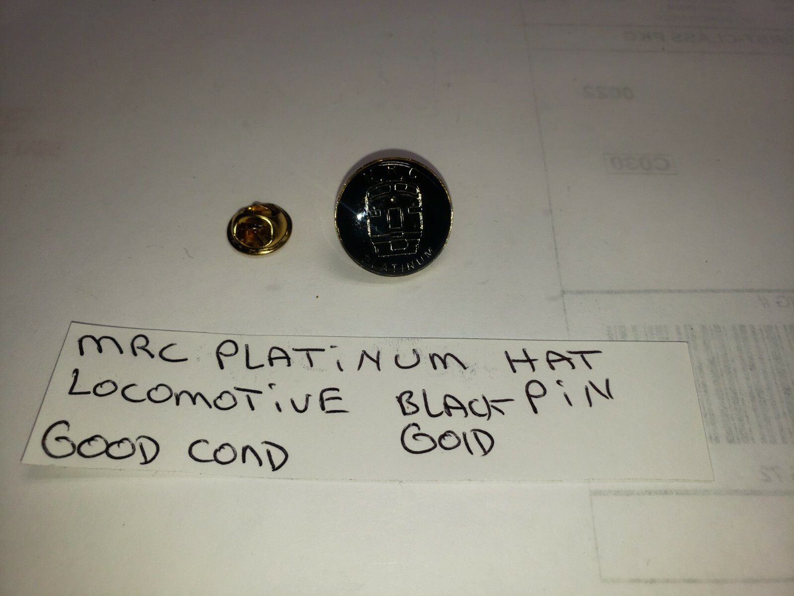 MRC HAT PIN PINBACK BLACK AND GOLD PLATINUM SERIES LOCOMOTIVE COLLECTABLE PIN