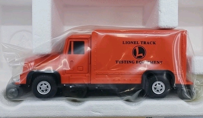 Lionel O Gauge On Track Motorized Step Van Runs On AC or DC 6-18423 NIB