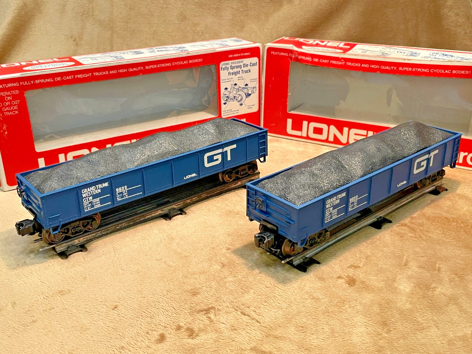 Lionel modern Grand Trunk coal train! Four 9822 gondolas plus 8356 dummy GP-7