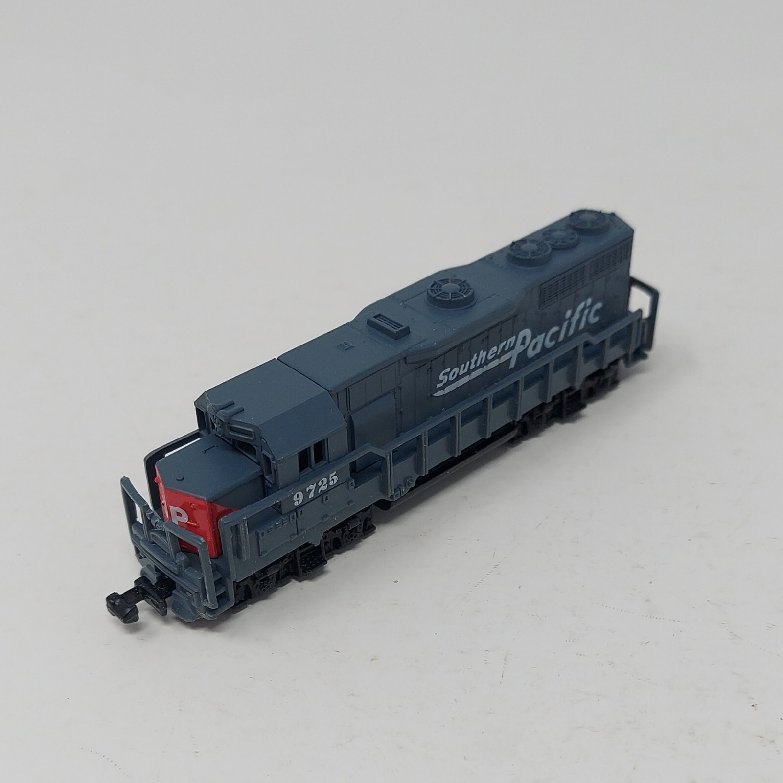 Southern Pacific Locomotive 9725, High Speed #418 UNTESTED