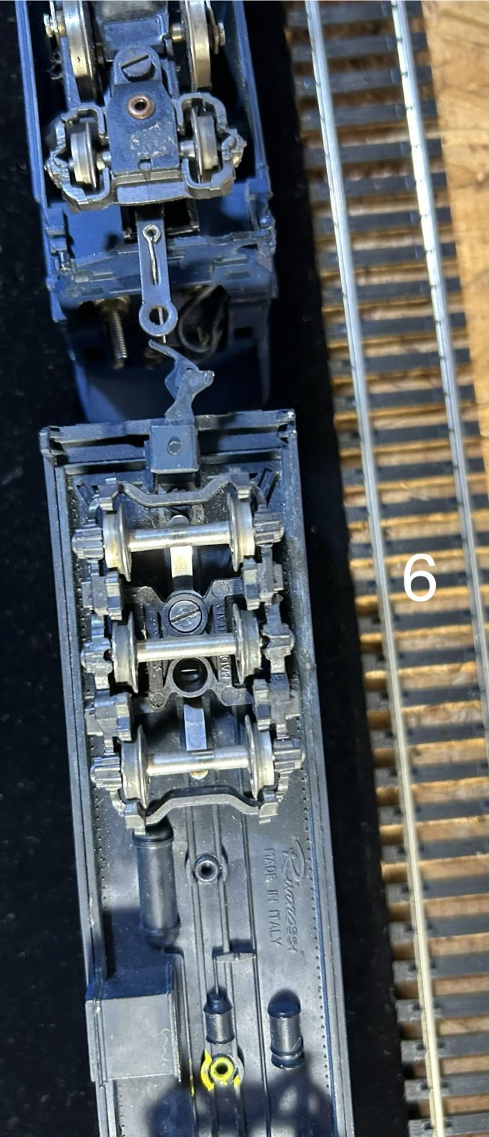 Rivarossi Mallet 2-8-8-2 Steam Locomotive & tender