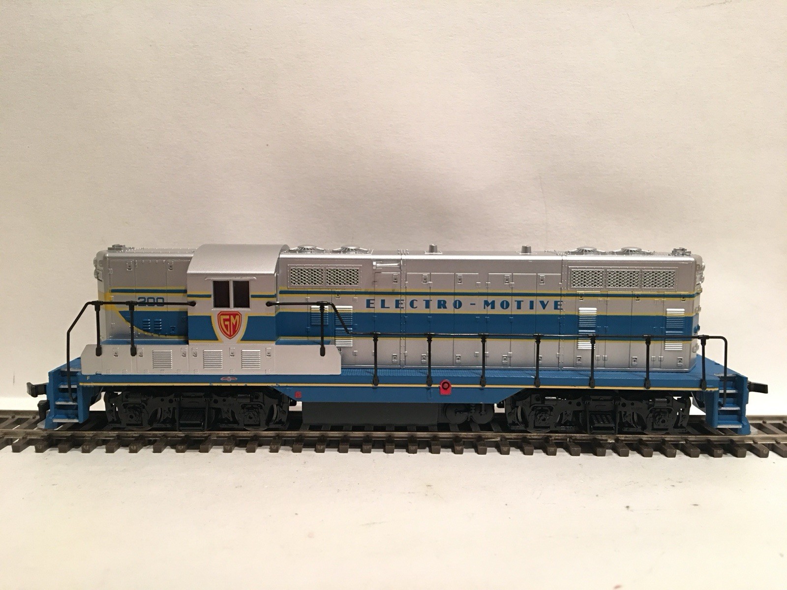 HO Atlas Classic 8409 EMD Demo Demonstrator GP7 Diesel Locomotive #200