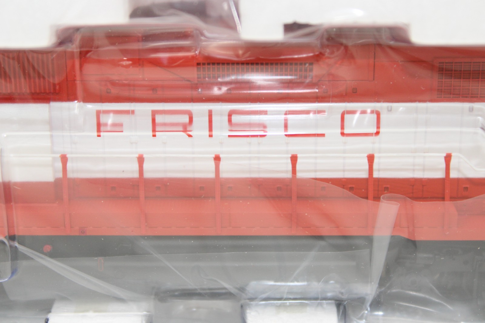 Atlas Master HO Scale Frisco EMD GP38 Low Nose Locomotive #636 DCC NOS Sealed