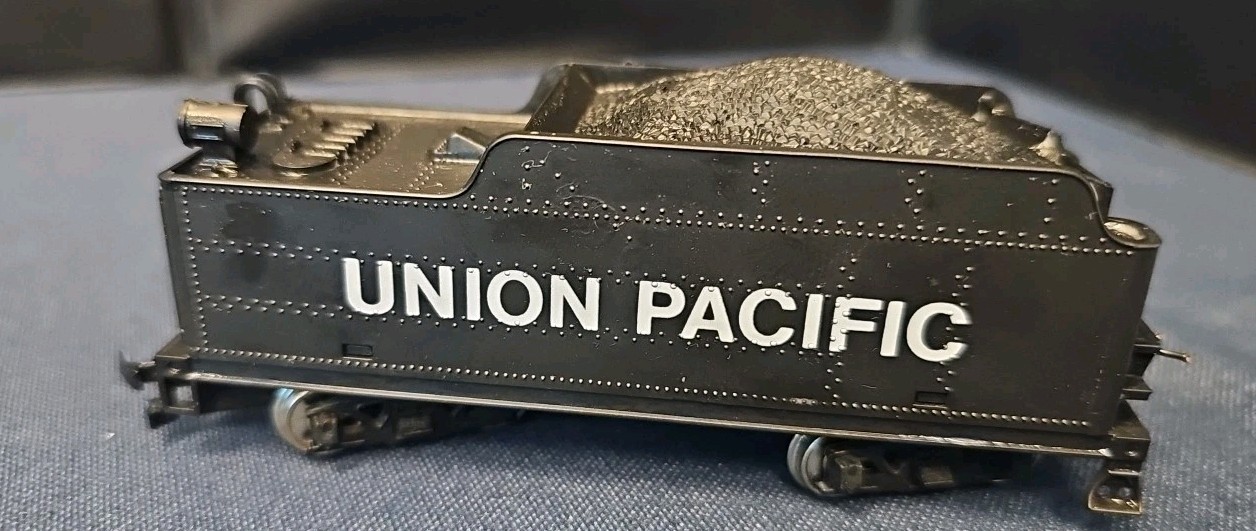 IHC Mikado Union Pacific Lines Black Locomotive M9352 W/BOX RARE 🔥👀