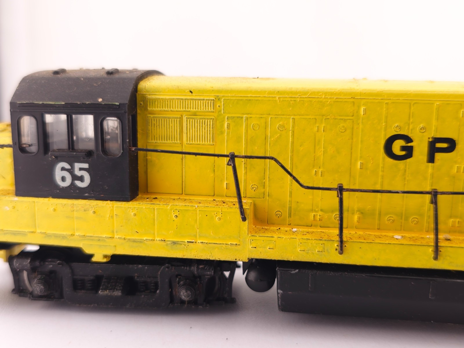 *READ Athearn HO Scale Georgia Pacific & Western U30C Diesel Locomotive GP&W 65