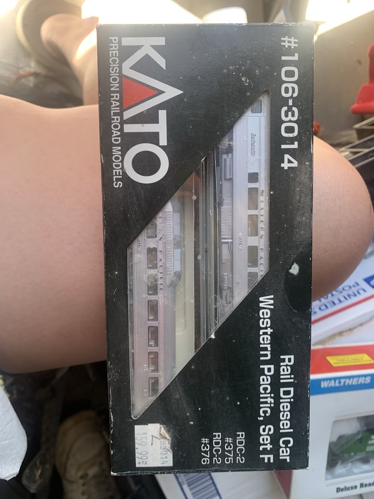 Model train cars for sell