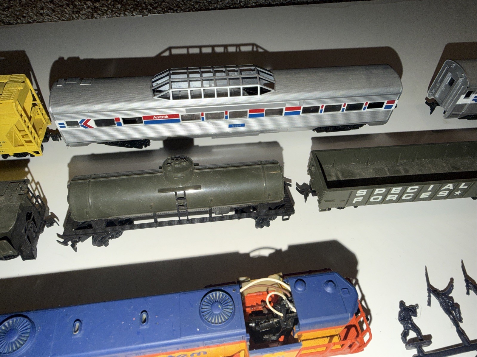 TRAIN CAR ENGINE LOCOMOTIVE CHESSIE SYSTEM C&O 4301 ROLLING STOCK HO SCALE PARTS