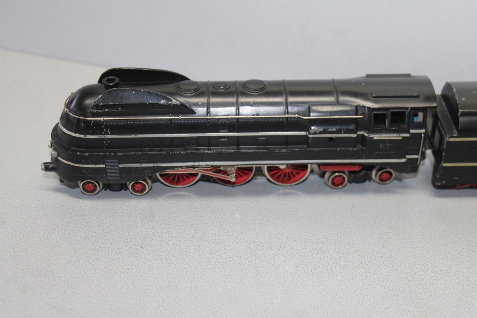 Märklin SK800 Steam Locomotive BR06 DRG Light Function, H0, 3-Rail
