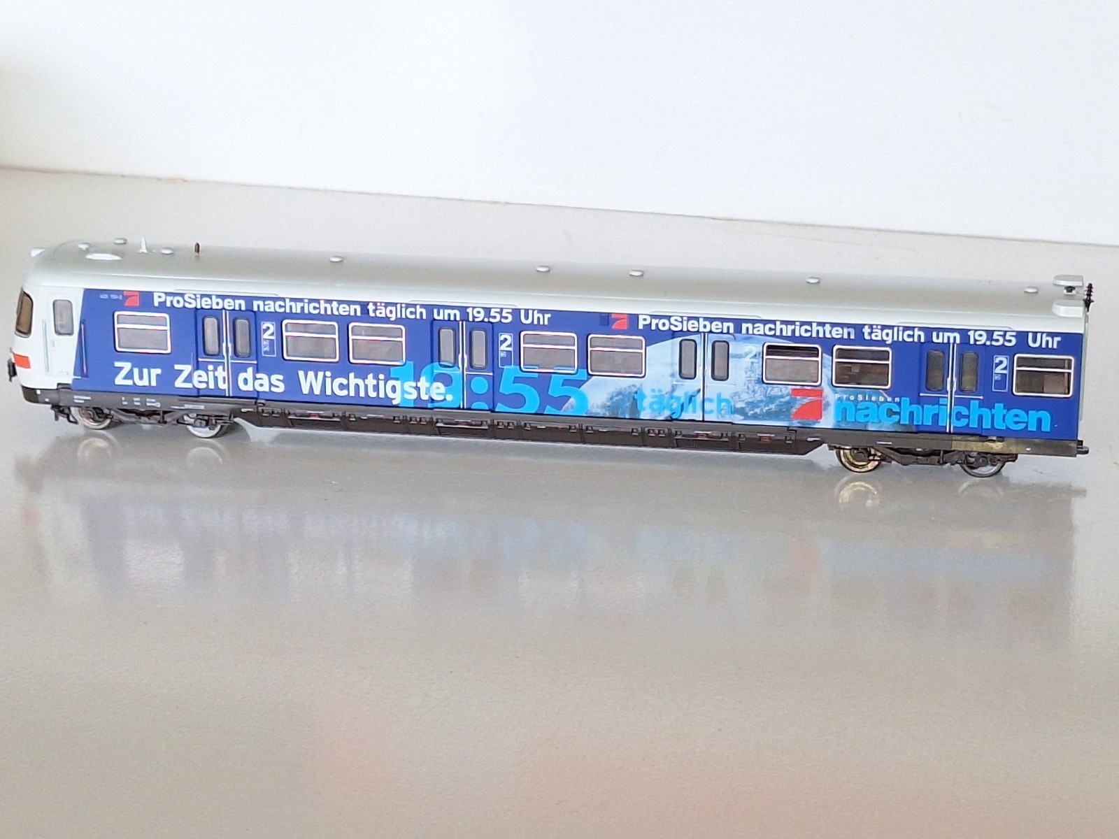 Roco 63006 DCC Ready DB ET 420, 3 Part Urban Railcar Set. Lighting. Exc Cond.HO