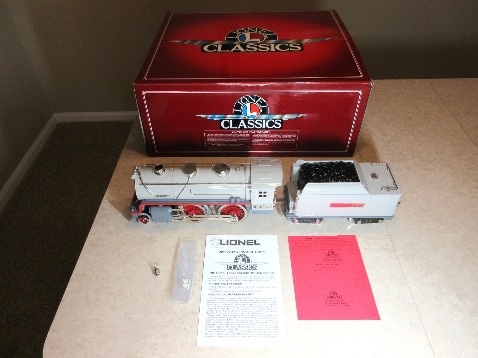 Lionel Classics 6-13101. 1-384E. 2-4-0 Locomotive & Tender. Standard Gauge. New.