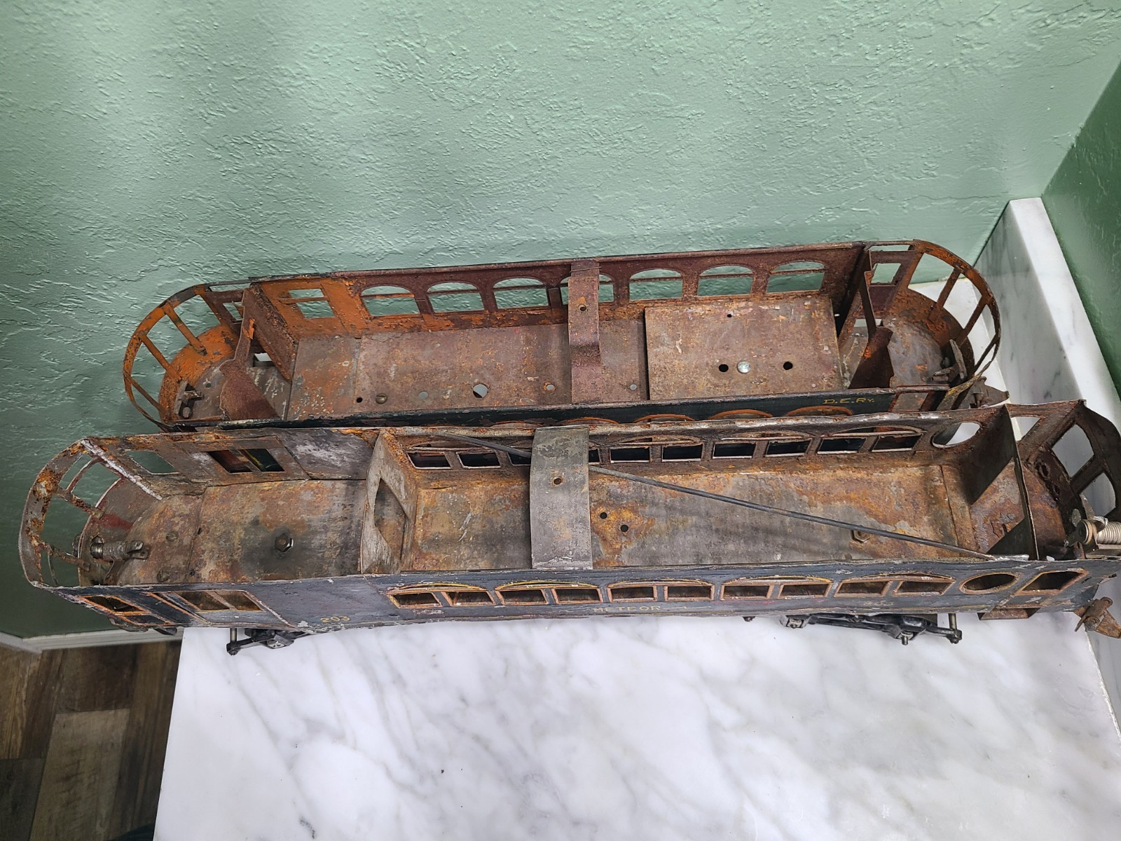 Voltamp Interurban toy train 2″ gauge trolley & trailer car look old prewar toys