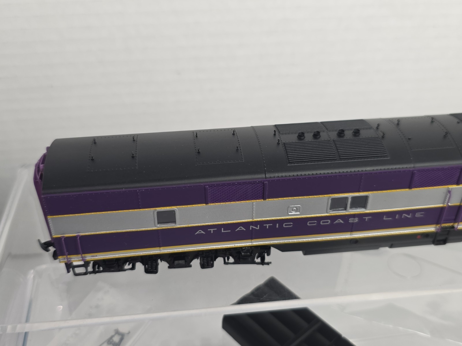 Proto 2000 HO Scale 21054 Dummy Atlantic Coast Line E7-B Unit ACL 755B NOS