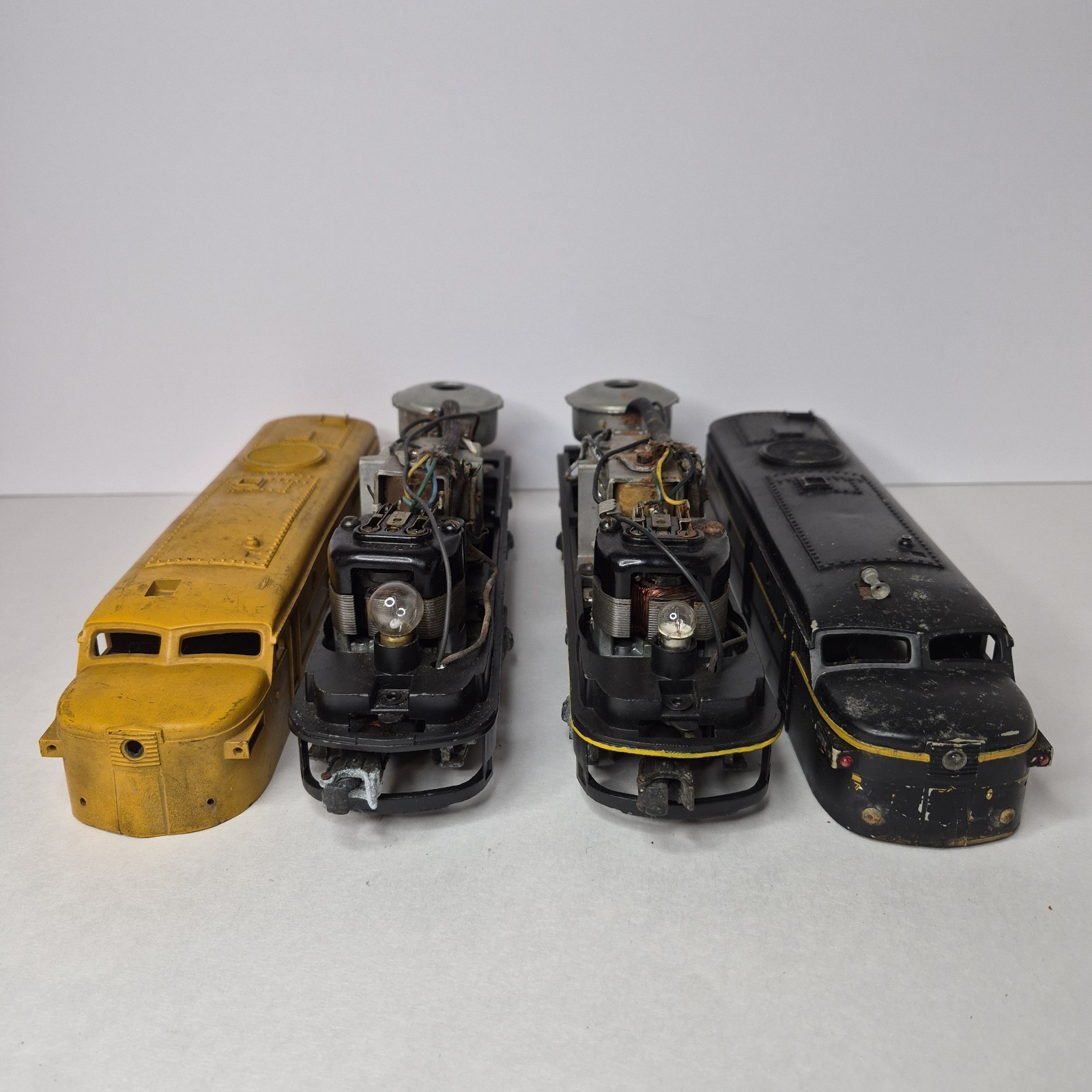 Lionel Post War Alco 2023 2032 Erie Union Pacific Shell Chassis Motor PARTS ONLY