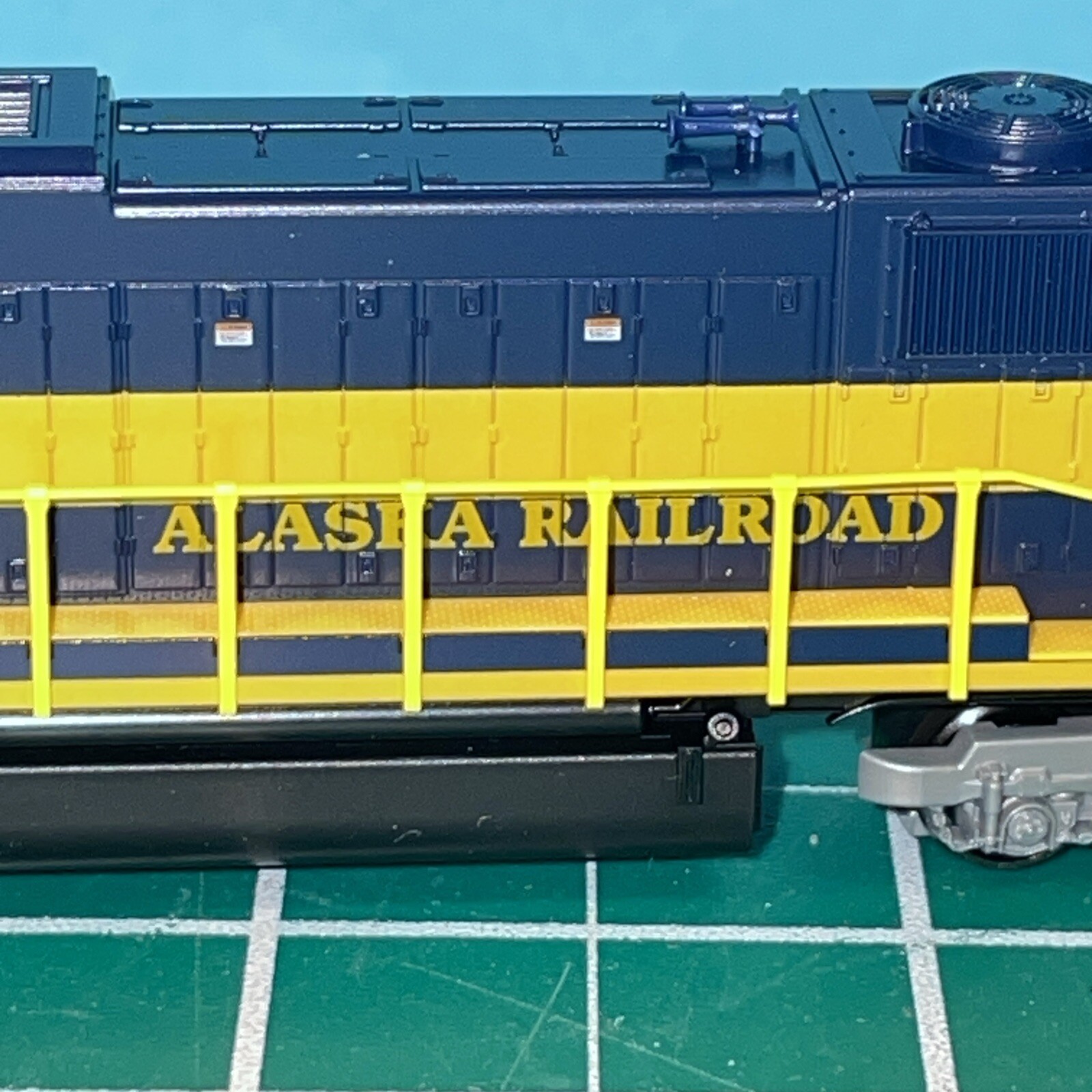 New! Kato N-Scale 176-6412 SD70MAC Alaska 100 Years $145.00 Make Offer