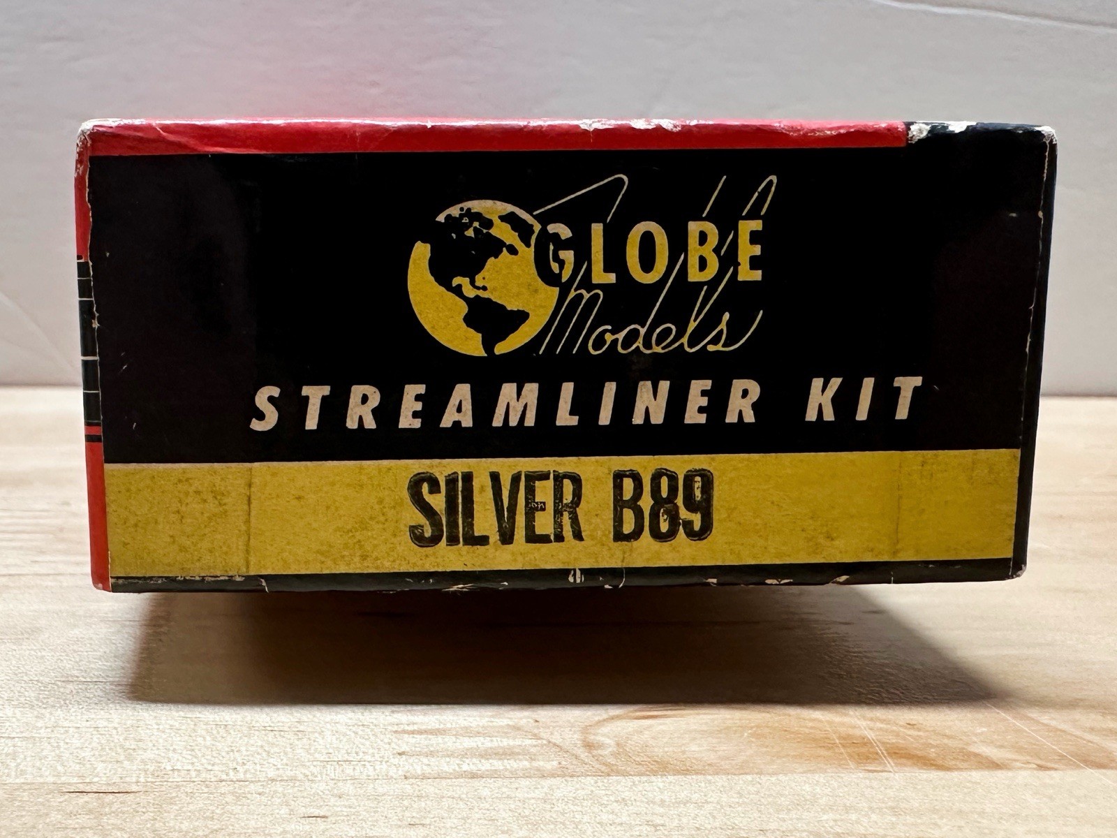Vintage Globe Models HO Scale EMD F7 Diesel Streamliner Kit Silver B89 Boxed