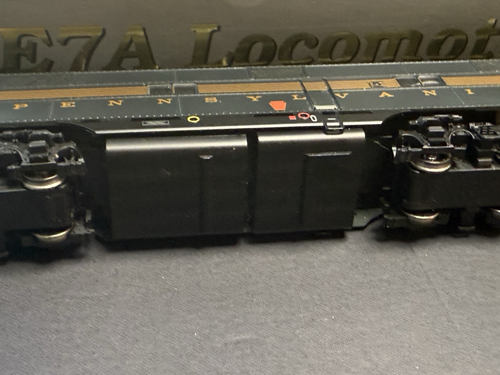FOR PARTS Walthers Proto E7A Pennsylvania PRR 5843 DCC HO Green Gold 920-40986