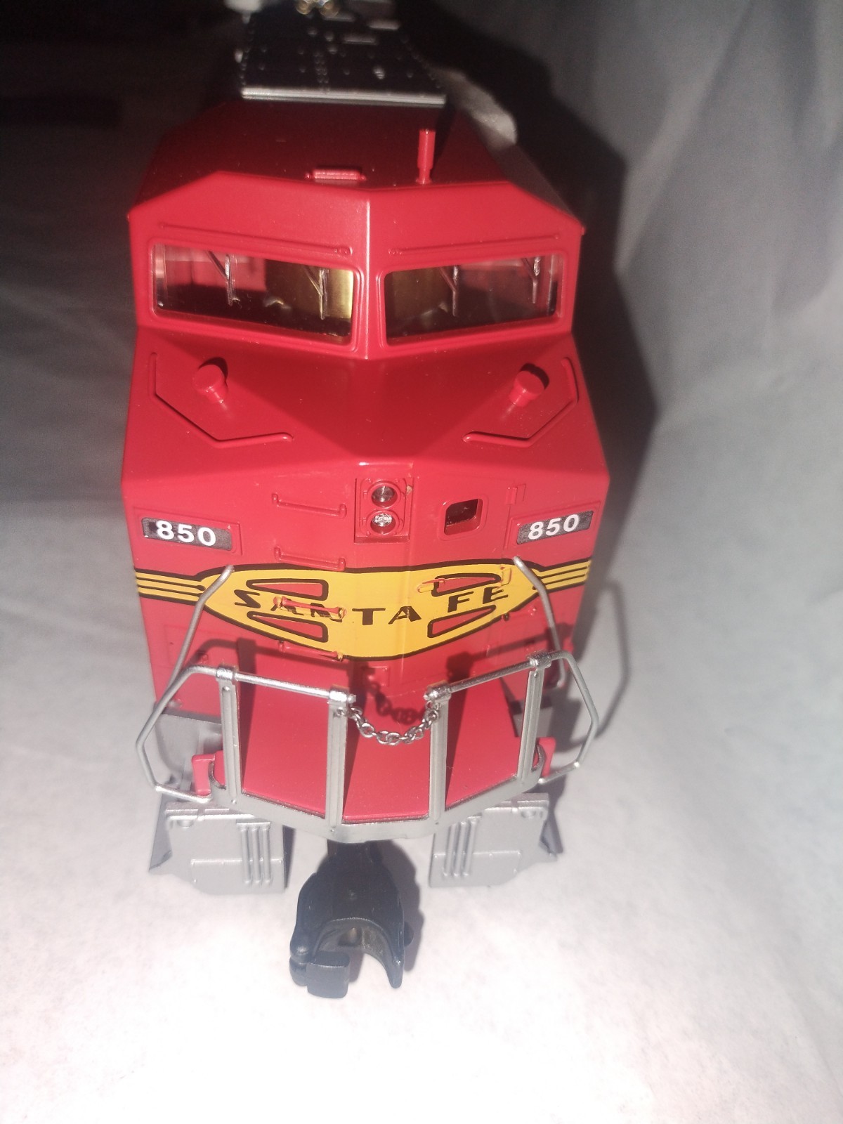 MTH General Electric Dash-8 40 Diesel Santa Fe #850