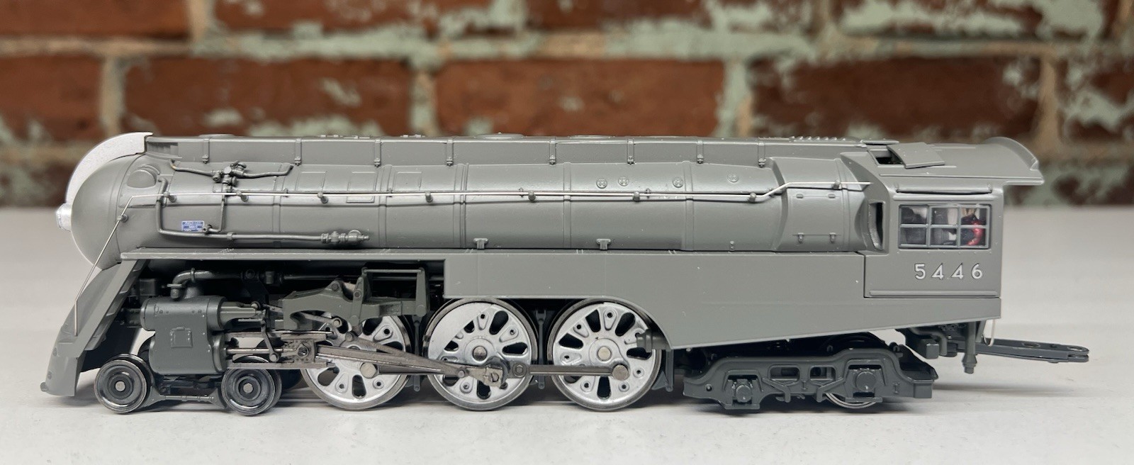 MTH #80-3233-1 HO Scale 4-6-4 Dreyfuss Steam Engine NYC #5446 DCC PS3