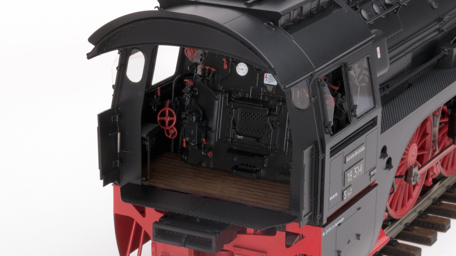 KM1 Gauge 1 Steam Locomotive BR 18 314 Digital, Various Versions
